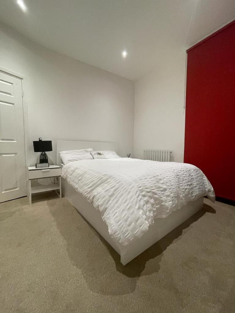 Bright, Modern, Spacious With Garden Londres