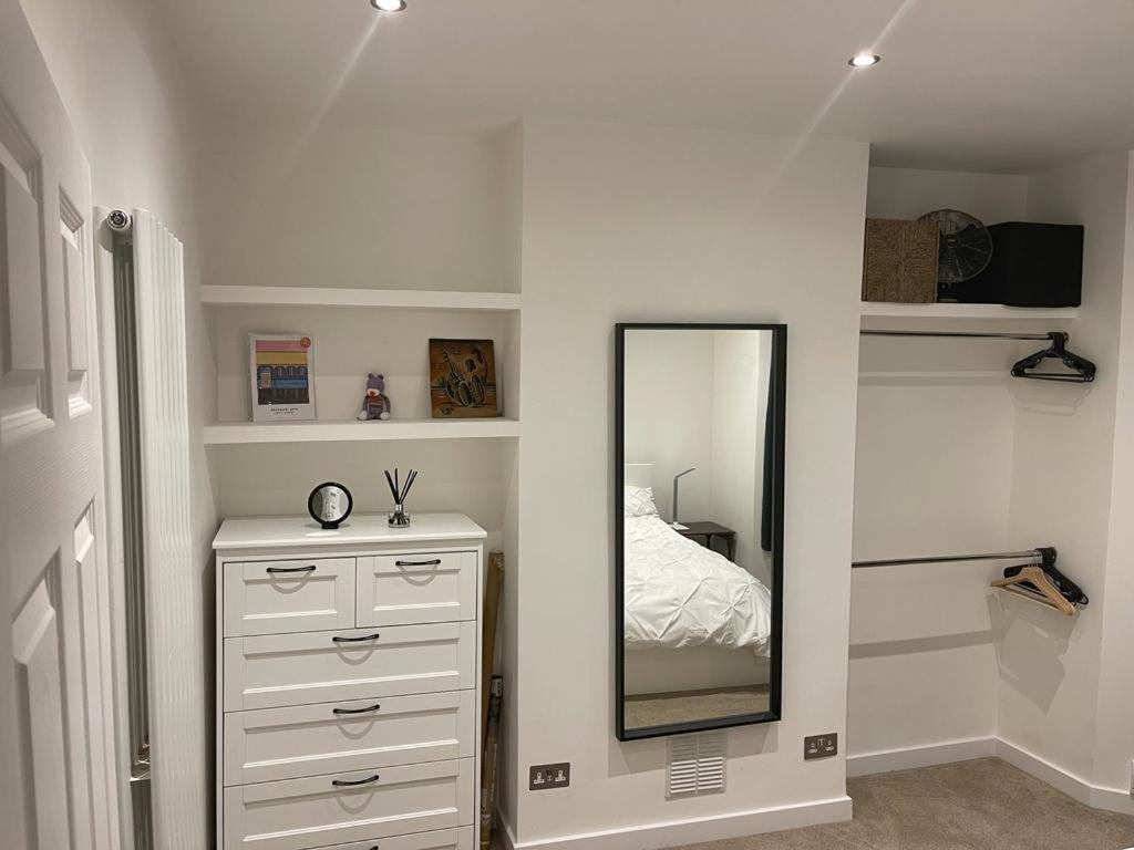 Hébergement de vacances Bright, Modern, Spacious With Garden Londres