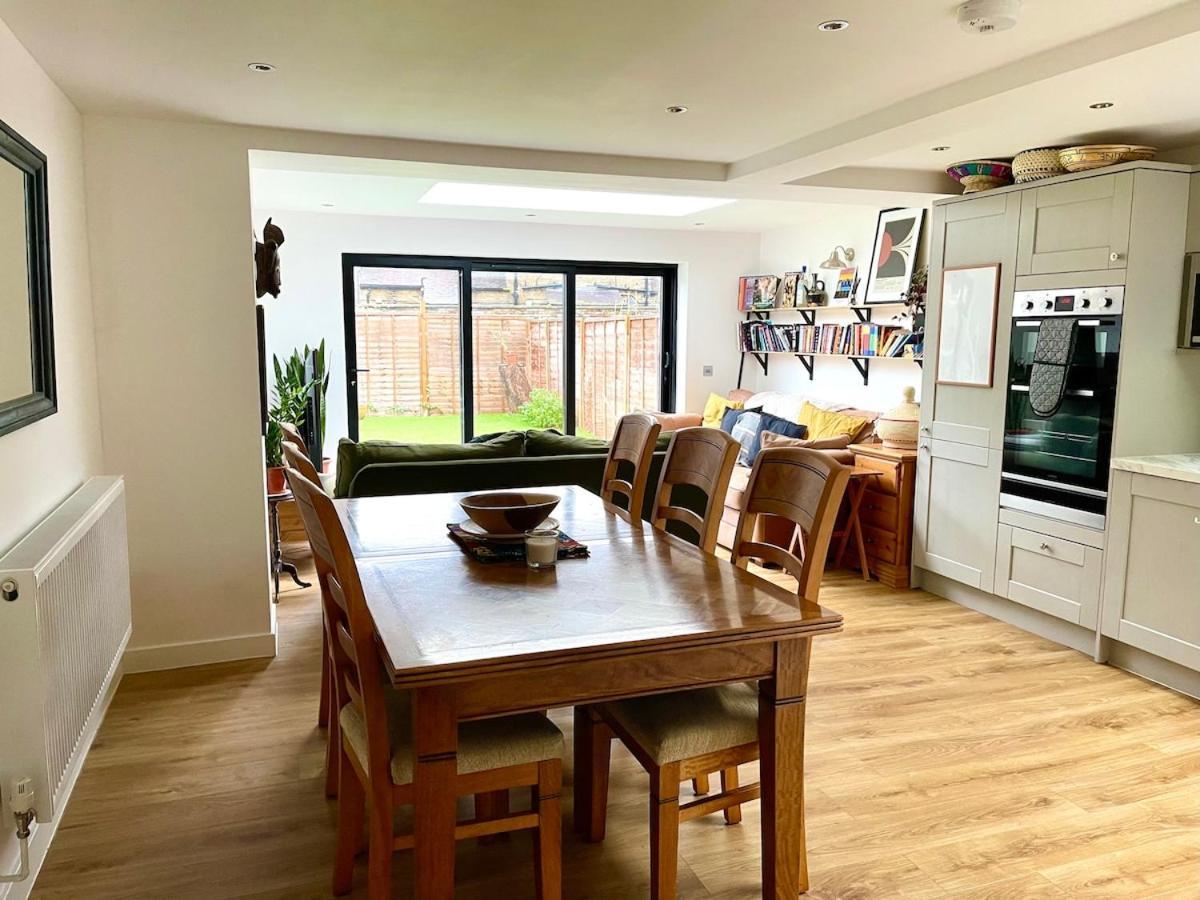 Bright, Modern, Spacious With Garden * Londres